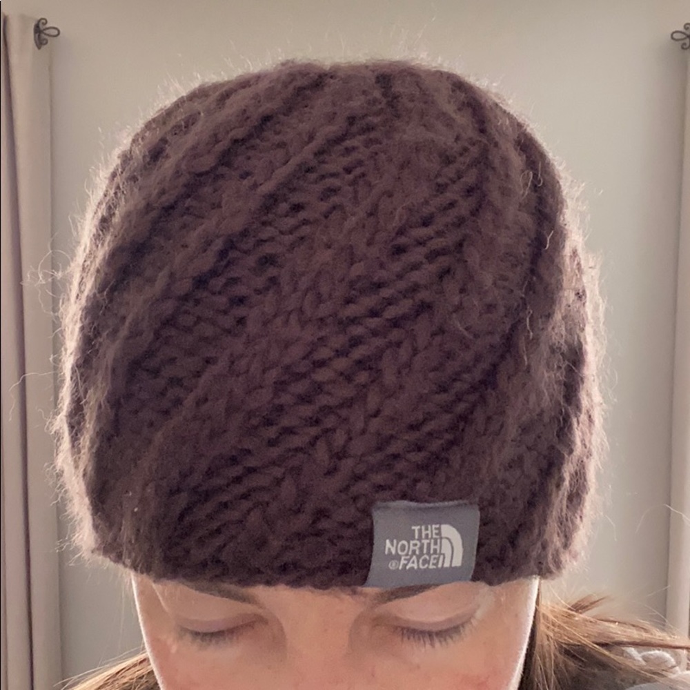 Woman’s North Face Beanie
